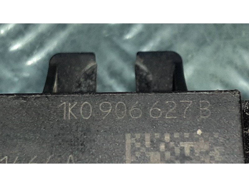 Recambio de valvula aire adicional para audi a3 (8p) referencia OEM IAM 1K0906627B 2 PINES VALVULA VACIO