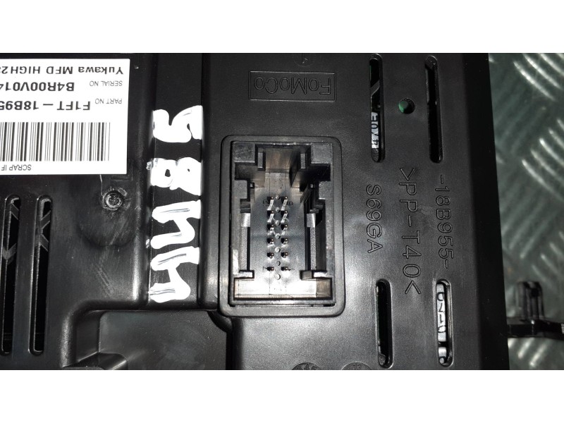 Recambio de pantalla multifuncion para ford focus lim. (cb8) referencia OEM IAM F1FT18B955GC B4R00V014361 12 PINES