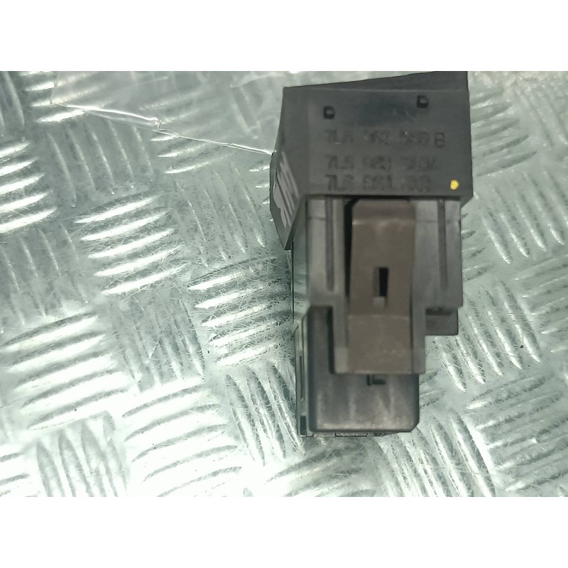 Recambio de interruptor para volkswagen touareg (7la) referencia OEM IAM 7L6963569B CONECTOR 4 PINES REGULADOR LUCES