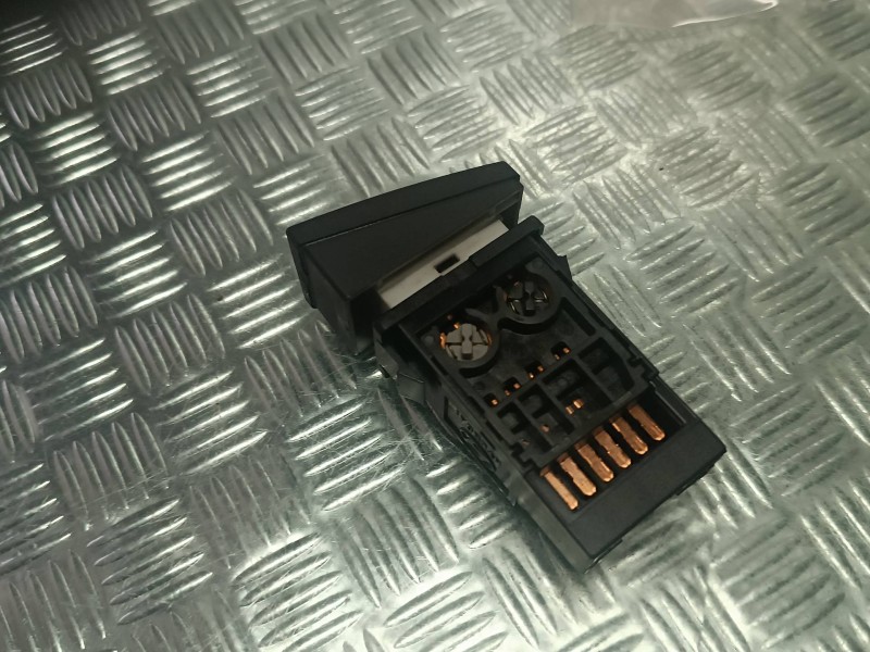 Recambio de interruptor para hyundai coupe (gk) referencia OEM IAM 937302C002 CONECTOR 6 PINES ANTINIEBLAS