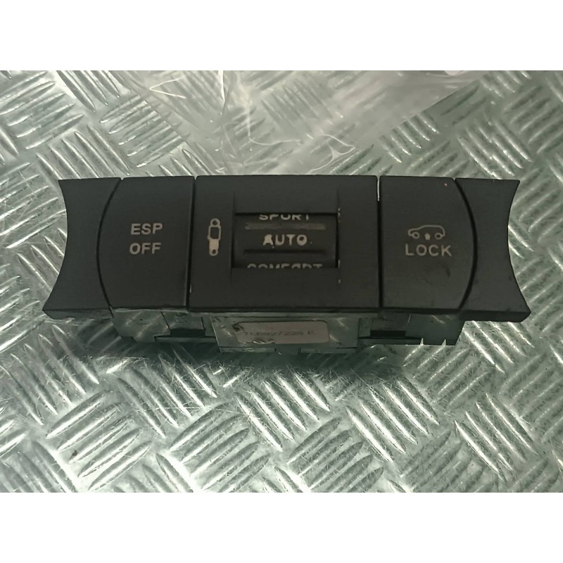 Recambio de interruptor para volkswagen touareg (7la) referencia OEM IAM 7L6927225E CONECTOR 8 PINES ESP / AMORTIGUACION