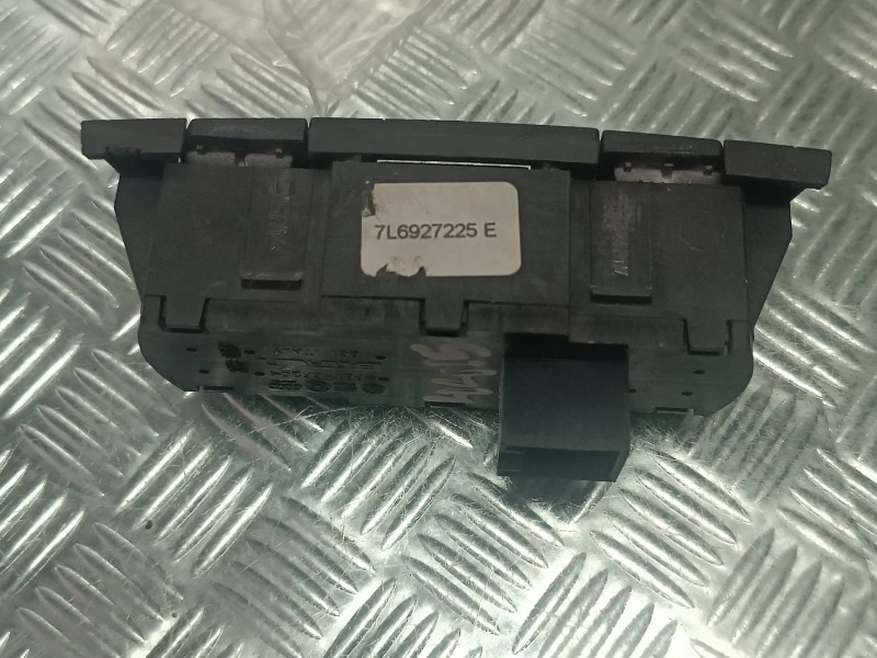 Recambio de interruptor para volkswagen touareg (7la) referencia OEM IAM 7L6927225E CONECTOR 8 PINES ESP / AMORTIGUACION