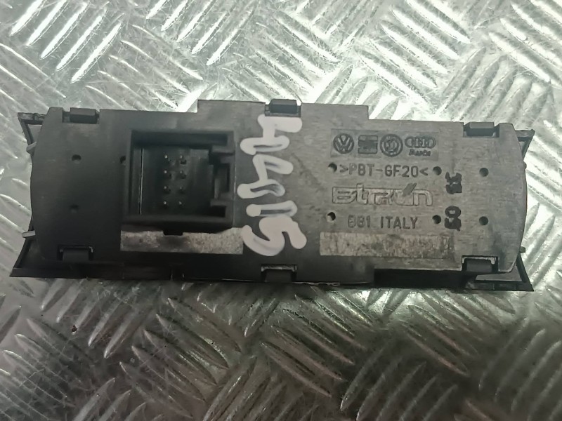 Recambio de interruptor para volkswagen touareg (7la) referencia OEM IAM 7L6927225E CONECTOR 8 PINES ESP / AMORTIGUACION