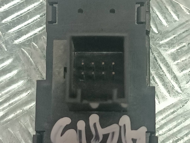 Recambio de interruptor para volkswagen touareg (7la) referencia OEM IAM 7L6927225E CONECTOR 8 PINES ESP / AMORTIGUACION