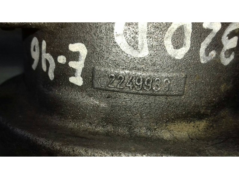 Recambio de depresor freno / bomba vacio para bmw serie 3 berlina (e46) 320d referencia OEM IAM 2249939 96110885 