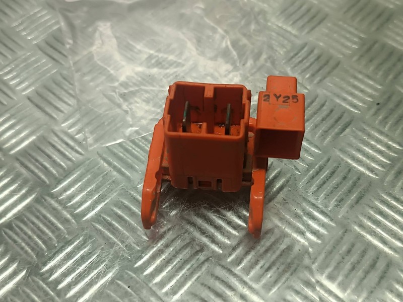 Recambio de interruptor para toyota c-hr referencia OEM IAM   