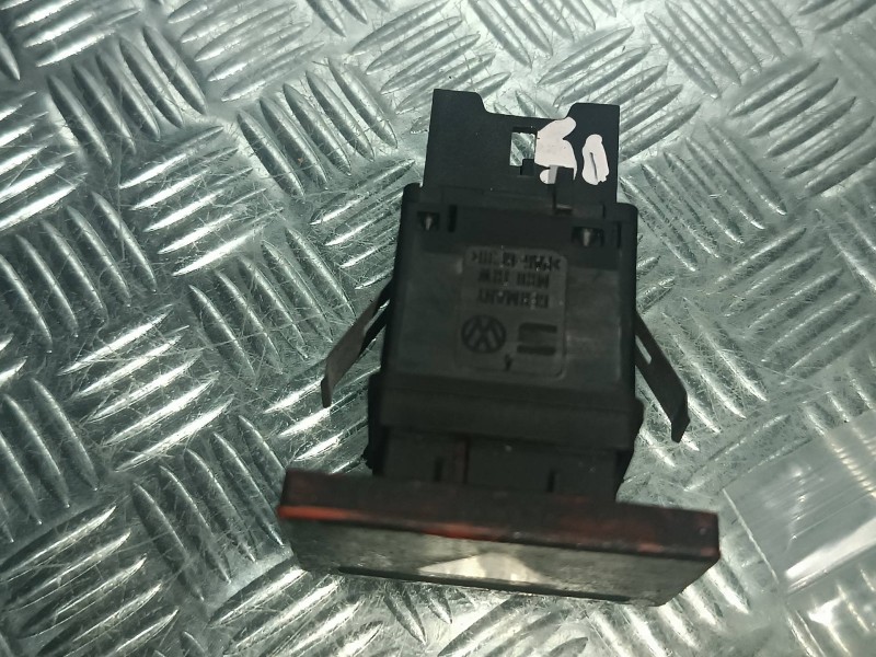 Recambio de warning para volkswagen touareg (7la) referencia OEM IAM 7L6953235  CONECTOR 5 PINES