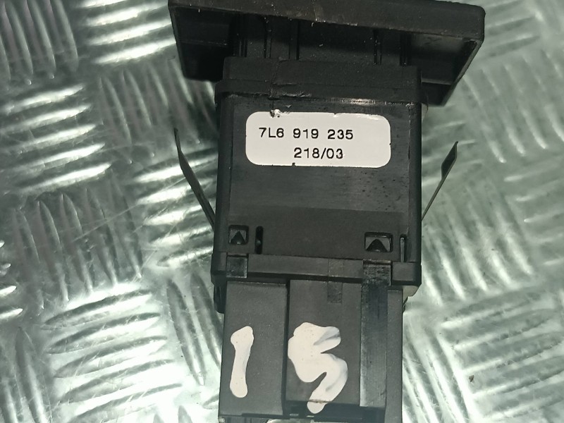 Recambio de interruptor para volkswagen touareg (7la) referencia OEM IAM 7L6919235 CONECTOR 4 PINES PASSENGER AIRBAG