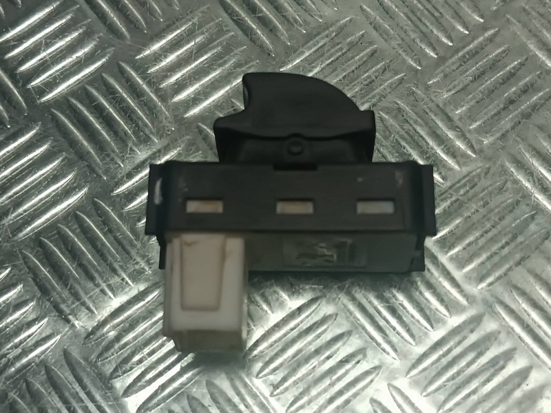 Recambio de mando elevalunas delantero derecho para opel mokka referencia OEM IAM 980448032  CONECTOR 4 PINES