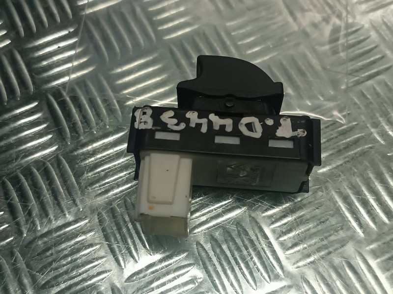 Recambio de mando elevalunas trasero derecho para opel mokka referencia OEM IAM 98044803ZD  CONECTOR 4 PINES