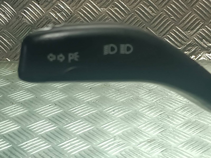 Recambio de mando multifuncion para seat ibiza (6l1) referencia OEM IAM   LIMPIA/LUCES