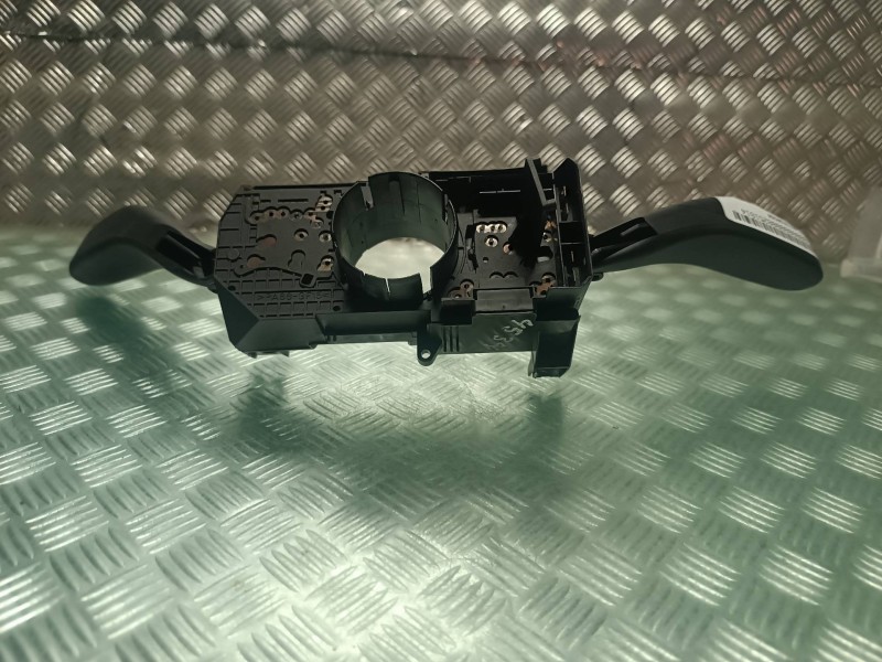 Recambio de mando multifuncion para seat ibiza (6l1) referencia OEM IAM   LIMPIA/LUCES