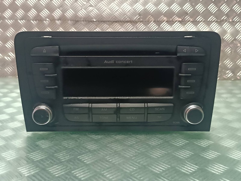 Recambio de sistema audio / radio cd para audi a3 (8p) referencia OEM IAM 8P0035186AB 7640276380 