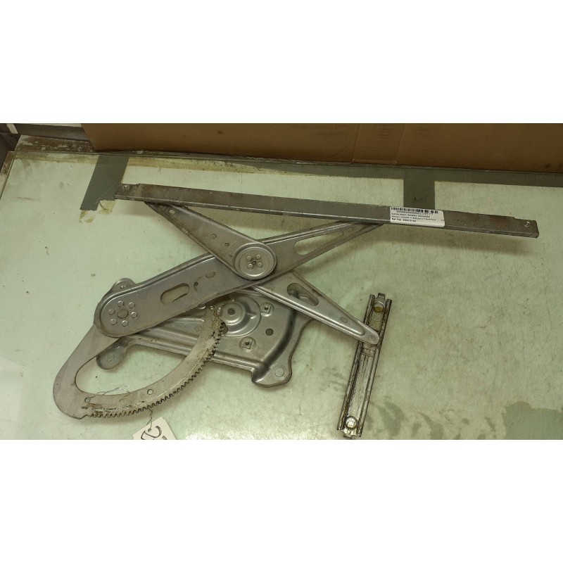 Recambio de elevalunas trasero izquierdo para renault megane iii berlina 5 p dynamique referencia OEM IAM 966415102 966026100 EL