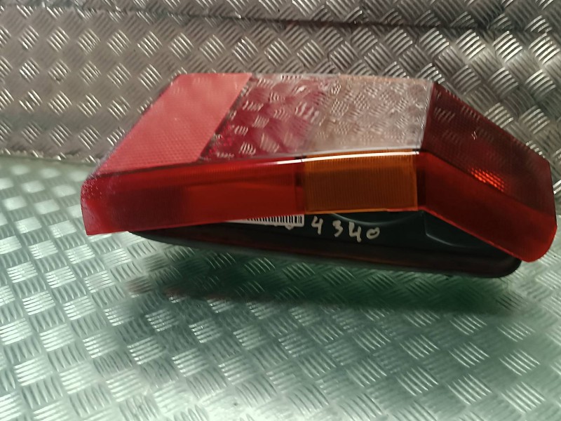 Recambio de piloto trasero derecho para citroen ax 1.0 spot referencia OEM IAM S1012A01R  