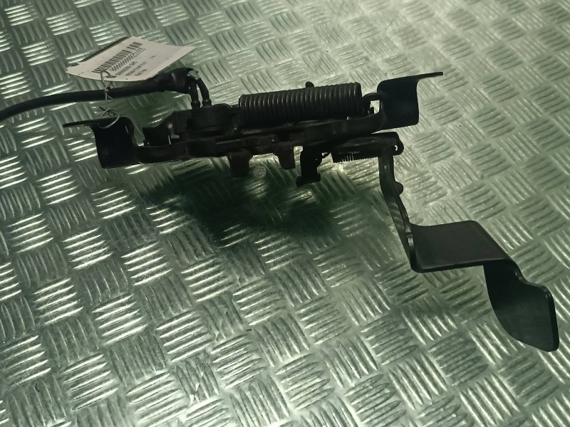 Recambio de cerradura capo para nissan pulsar (c13) referencia OEM IAM   