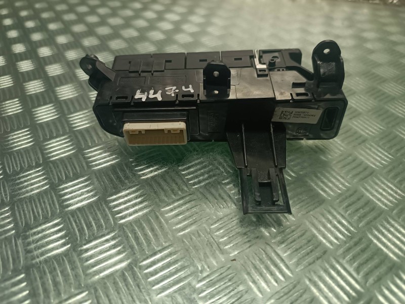 Recambio de interruptor para hyundai ioniq 5 5 referencia OEM IAM 93600G2AA04X FRENO ESTACIONAMIENTO CALEFACCION ASIENTOS/VOLANT