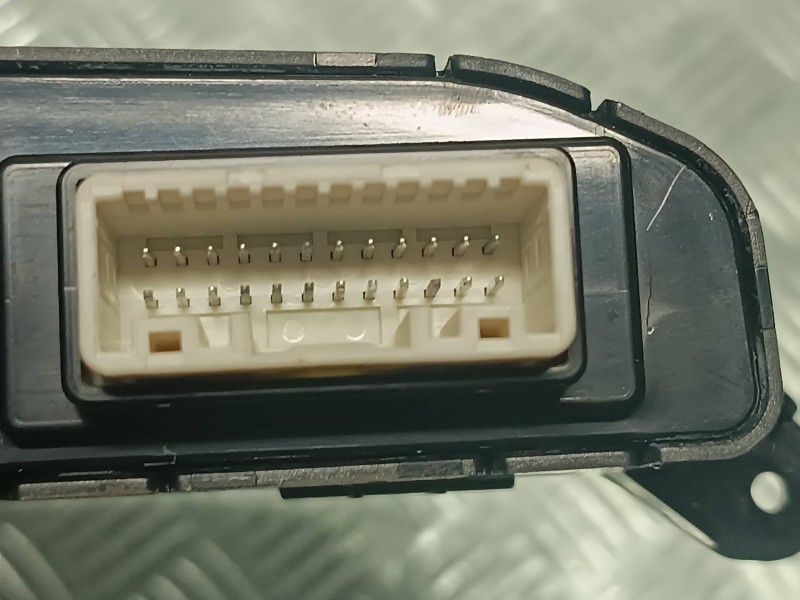 Recambio de interruptor para hyundai ioniq 5 5 referencia OEM IAM 93600G2AA04X FRENO ESTACIONAMIENTO CALEFACCION ASIENTOS/VOLANT