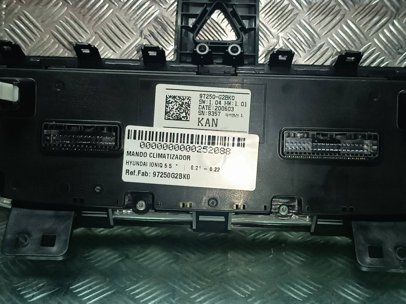 Recambio de mando climatizador para hyundai ioniq 5 5 referencia OEM IAM 97250G2BK0  2005270000507