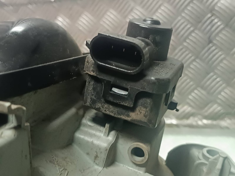 Recambio de faro derecho para renault twingo (co6) referencia OEM IAM 820002890C  H197GRBE