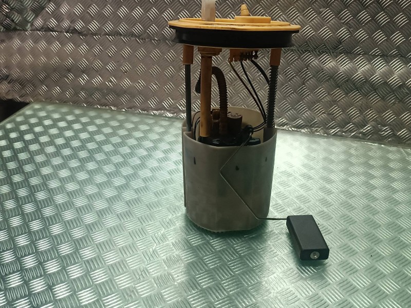 Recambio de aforador para audi a3 (8p) referencia OEM IAM 1K0919050AB SIEMENS VDO 5 PINES