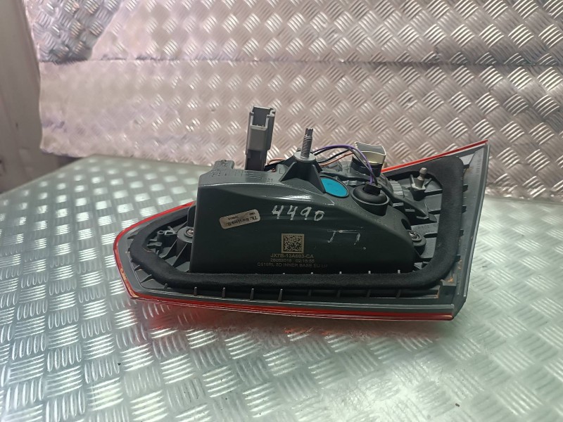 Recambio de piloto trasero izquierdo interior para ford focus referencia OEM IAM JX7B13A603CA  3 PINES