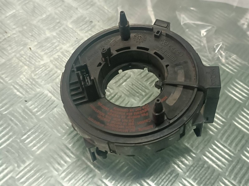 Recambio de anillo airbag para volkswagen golf iv berlina (1j1) referencia OEM IAM 1J0959653B   Recambio de anillo airbag para volkswagen golf iv berlina (1j1) referencia OEM IAM 1J0959653B