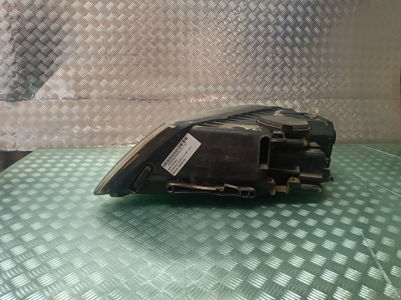 Recambio de faro derecho para volkswagen touareg (7la) referencia OEM IAM 3D0909158  FARO DE XENON