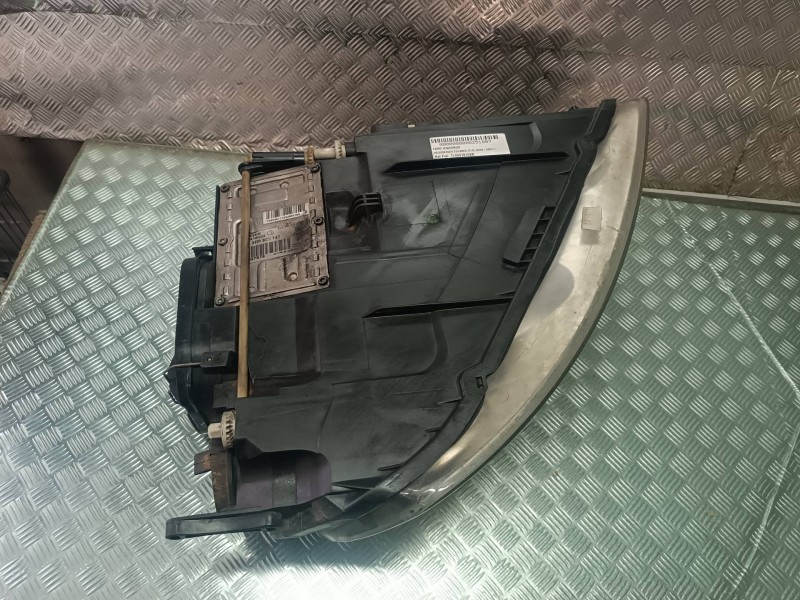 Recambio de faro izquierdo para volkswagen touareg (7la) referencia OEM IAM 7L6941015BB 3D0909157 FARO DE XENON