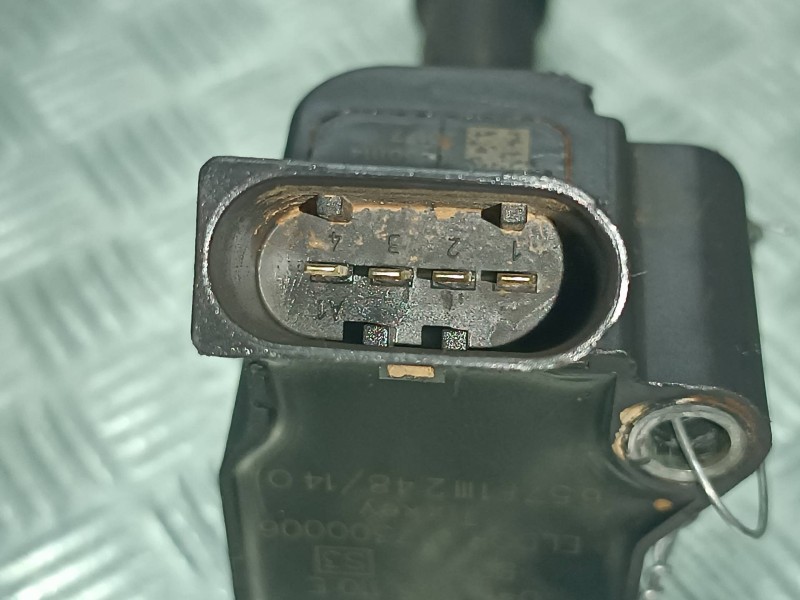 Recambio de bobina encendido para volkswagen golf vii sportsvan referencia OEM IAM 04E905110E 04E905199A 4 PINES