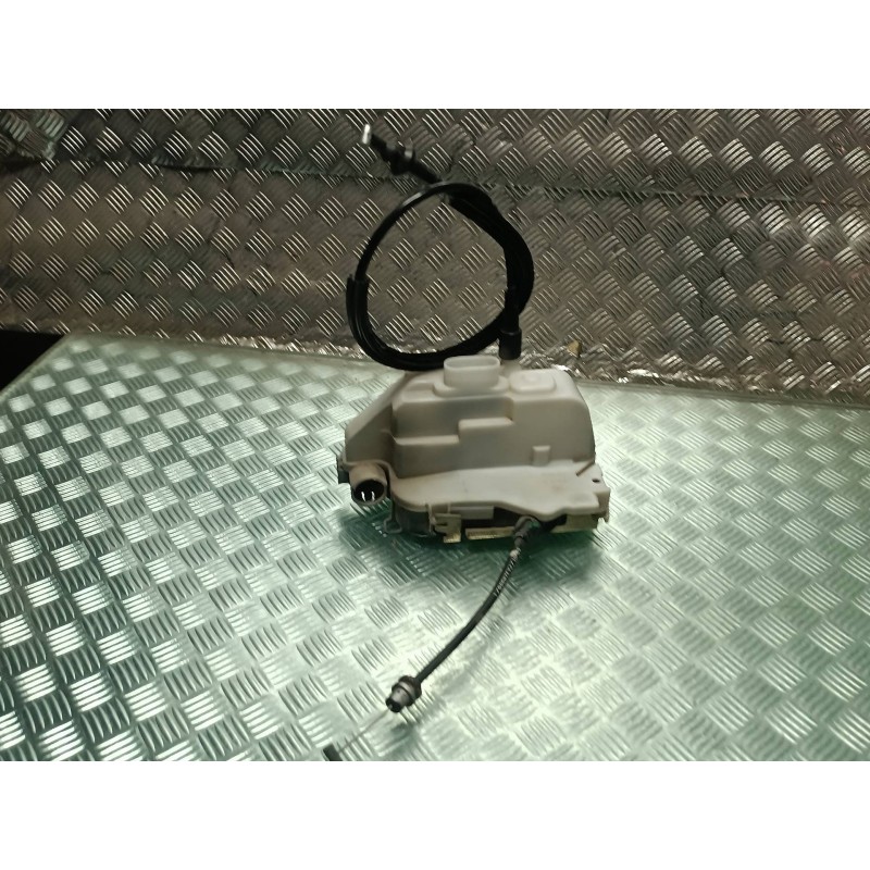 Recambio de cerradura puerta delantera derecha para citroen c3 referencia OEM IAM  CONECTOR 4 PINES ELECTRICA