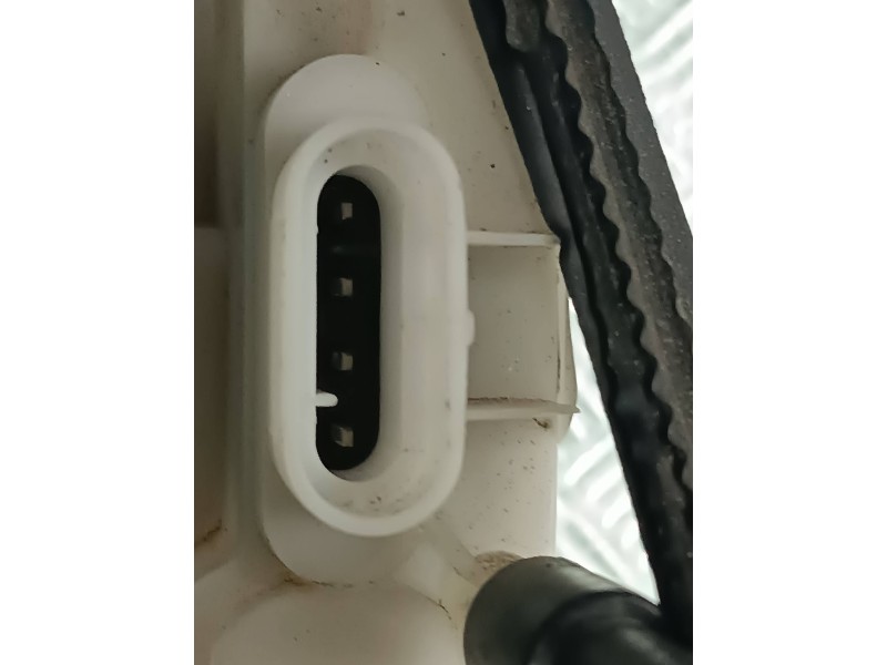 Recambio de cerradura puerta delantera derecha para citroen c3 referencia OEM IAM  CONECTOR 4 PINES ELECTRICA