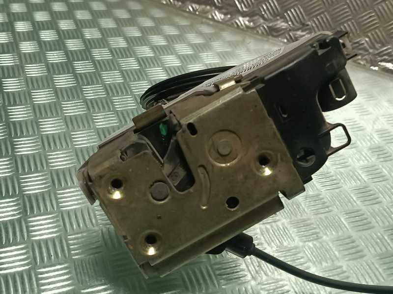 Recambio de cerradura puerta delantera derecha para citroen c3 referencia OEM IAM  CONECTOR 4 PINES ELECTRICA