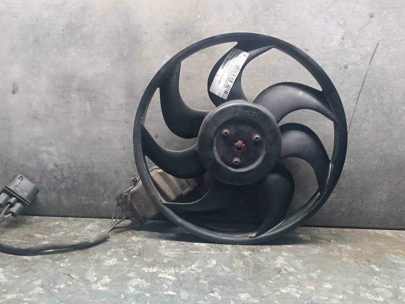 Recambio de electroventilador para volkswagen touareg (7la) referencia OEM IAM 1137328096 0130303292 