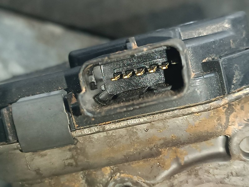 Recambio de valvula egr para ford focus referencia OEM IAM JN1QAC20083 20083 517018