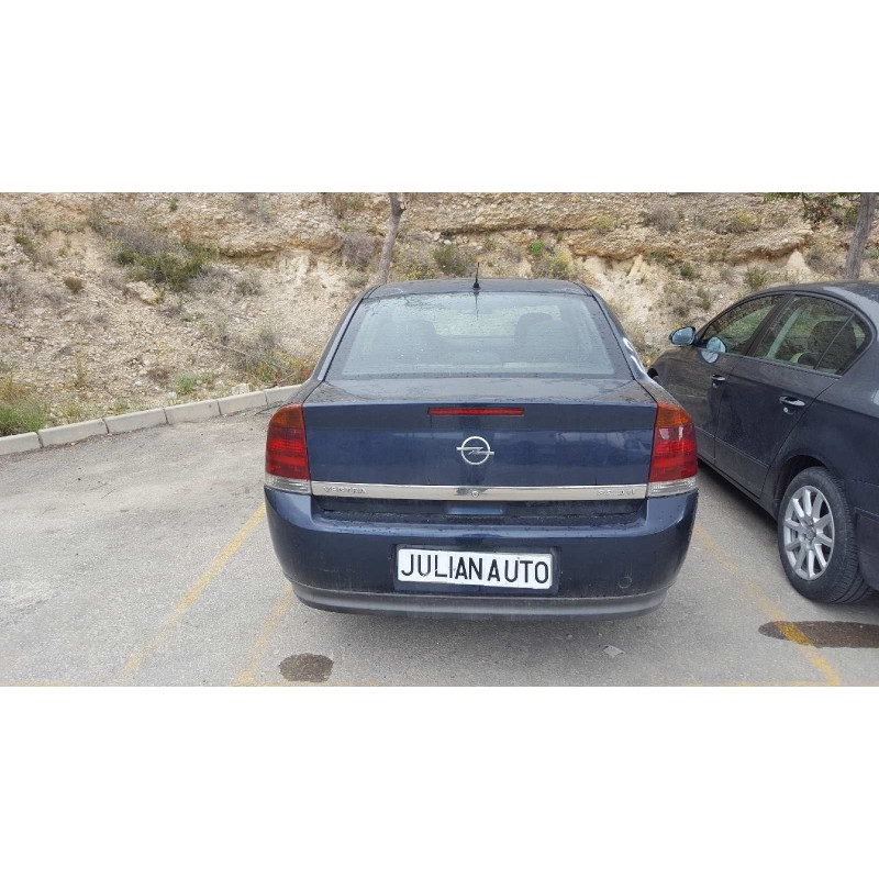 opel vectra c berlina del año 2002