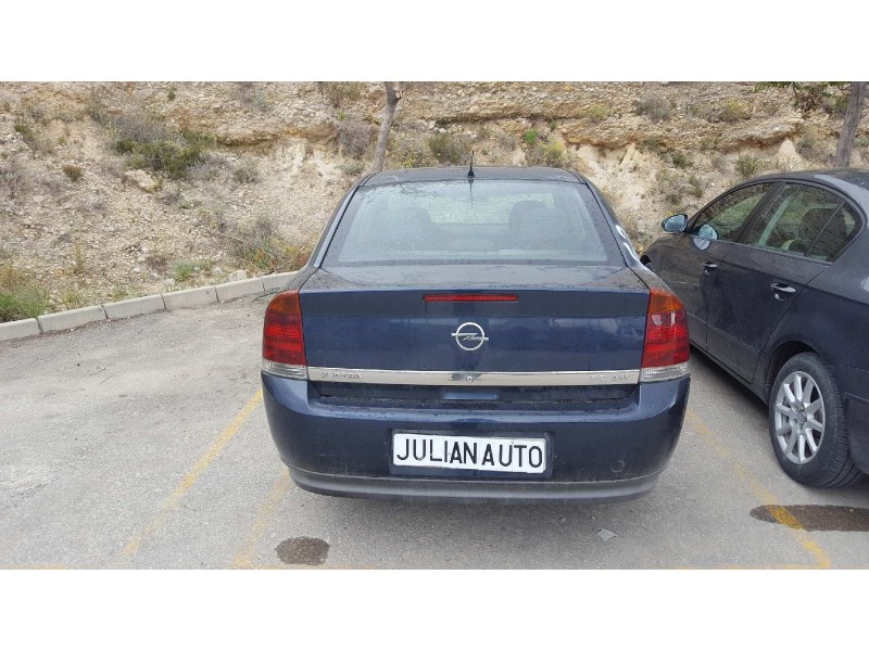 opel vectra c berlina del año 2002