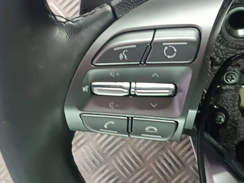 Recambio de volante para hyundai ioniq 5 5 referencia OEM IAM JHT4103 200608160535 PIEL