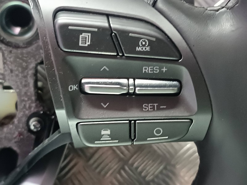 Recambio de volante para hyundai ioniq 5 5 referencia OEM IAM JHT4103 200608160535 PIEL