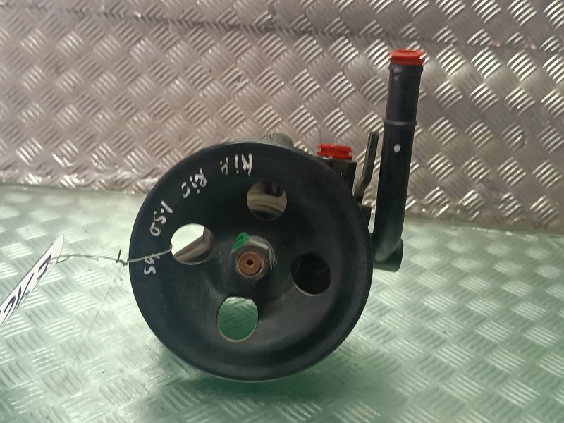Recambio de bomba direccion para kia rio 1.5 crdi ex1 referencia OEM IAM   