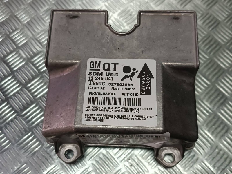 Recambio de centralita airbag para opel astra gtc referencia OEM IAM 327963935 RKV6L08BKE 13246041