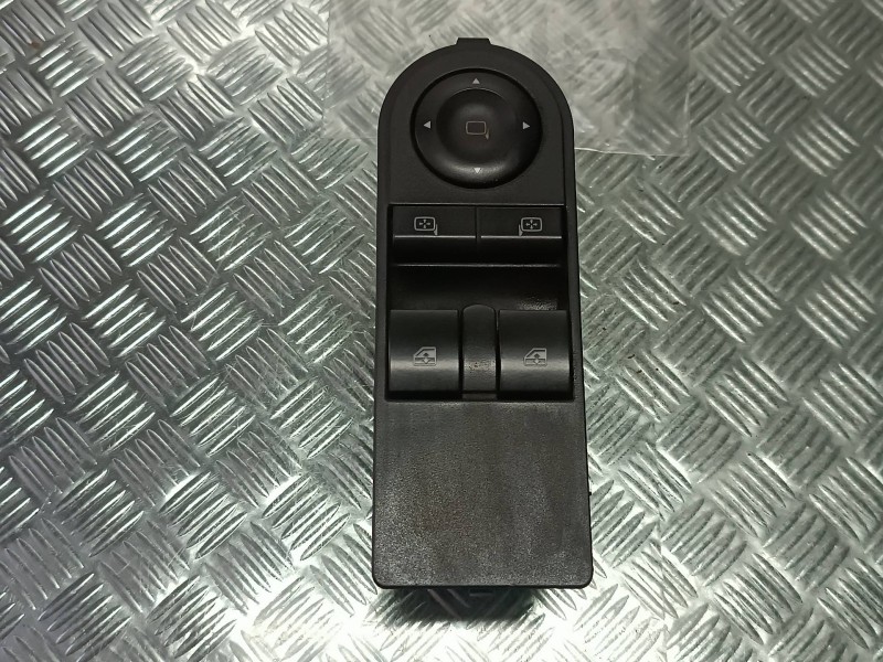 Recambio de mando elevalunas delantero izquierdo para opel astra gtc referencia OEM IAM 13228706  