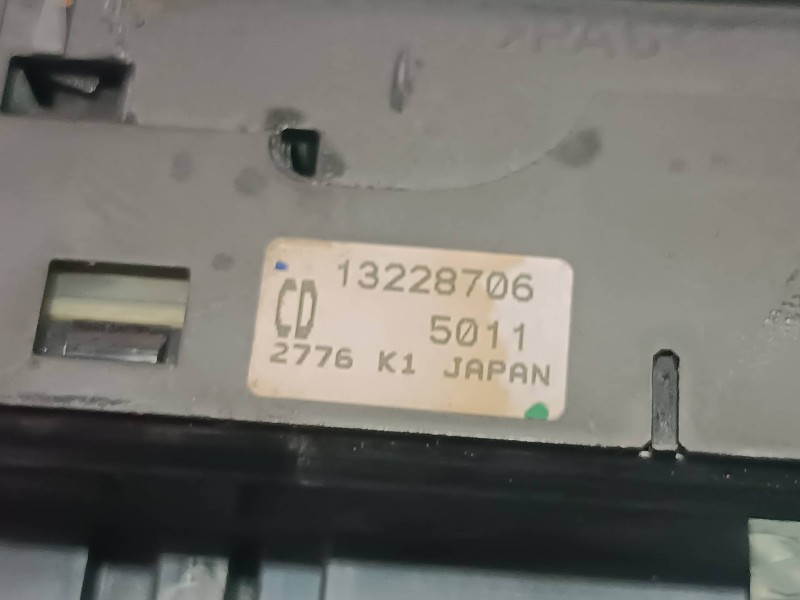 Recambio de mando elevalunas delantero izquierdo para opel astra gtc referencia OEM IAM 13228706  