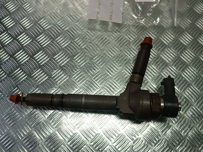 Recambio de inyector para opel astra h ber. referencia OEM IAM 0445110175  2 PINES