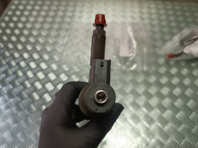 Recambio de inyector para opel astra h ber. referencia OEM IAM 0445110175  2 PINES