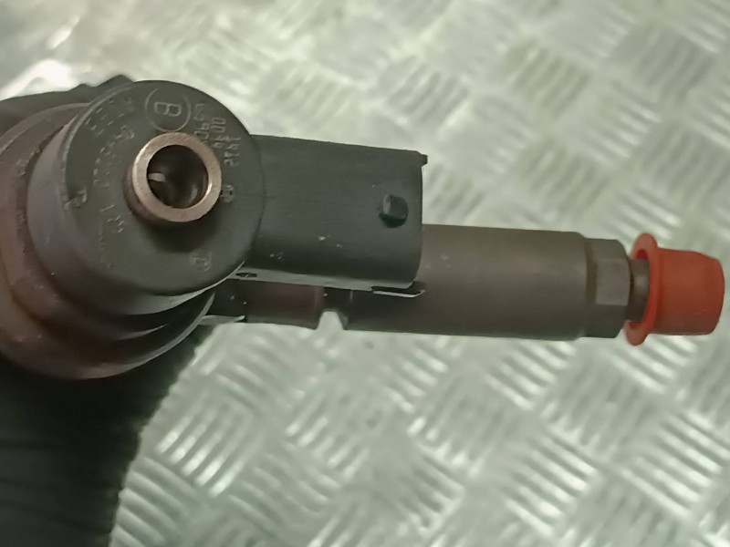 Recambio de inyector para opel astra h ber. referencia OEM IAM 0445110175  2 PINES