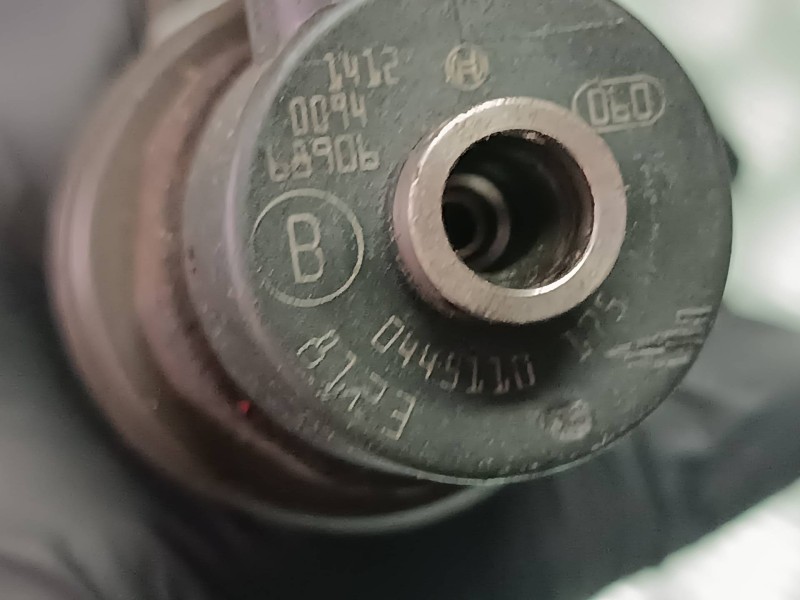 Recambio de inyector para opel astra h ber. referencia OEM IAM 0445110175  2 PINES