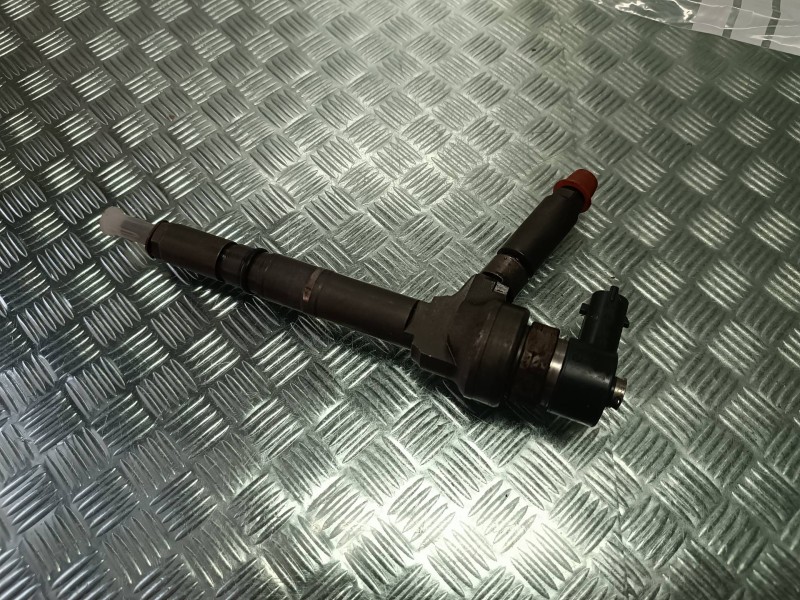 Recambio de inyector para opel astra h ber. referencia OEM IAM 0445110175  2 PINES