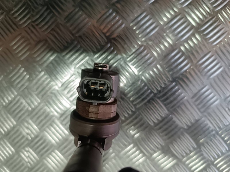 Recambio de inyector para opel astra h ber. referencia OEM IAM 0445110175  2 PINES