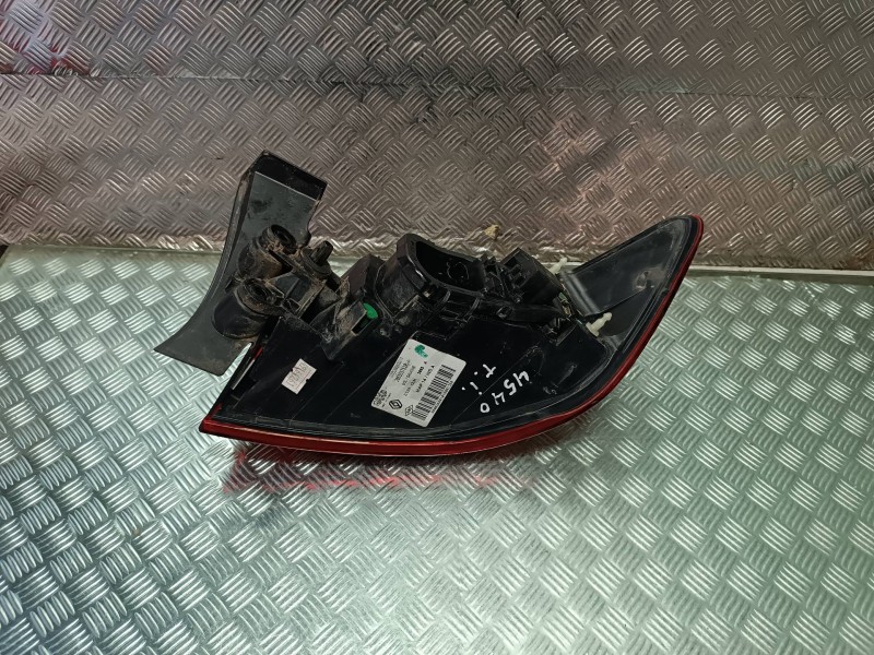 Recambio de piloto trasero izquierdo para renault clio iv referencia OEM IAM 265553752R 4 PINES 02052399900010 Recambio de piloto trasero izquierdo para renault clio iv referencia OEM IAM 265553752R 4 PINES 02052399900010